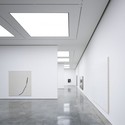 Cubo Blanco Bermondsey / Casper Mueller Kneer Arquitectos - Iluminacion
