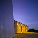 Centro de Servicios / Montgomery Sisam Architects - Arquitectura De Oficinas