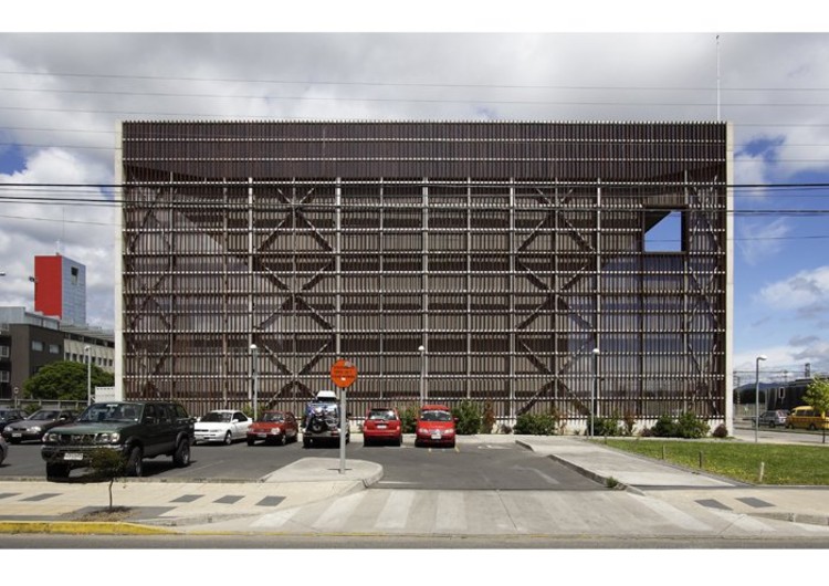 Edificio de Control y Gestión Proyecto de Transporte Biovías / Iglesis Prat Arquitectos - Más Imágenes