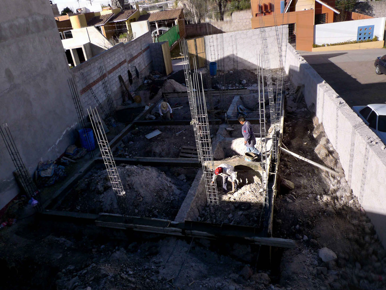 Galería de En Construcción Basic House / LEA Victor Chávez 1
