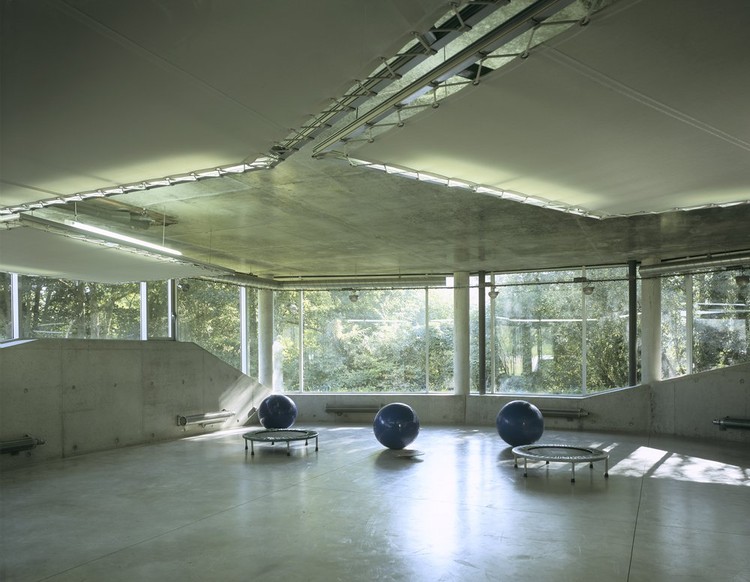 Centro de Entrenamiento de Fútbol / Chartier – Corbasson - Más Imágenes