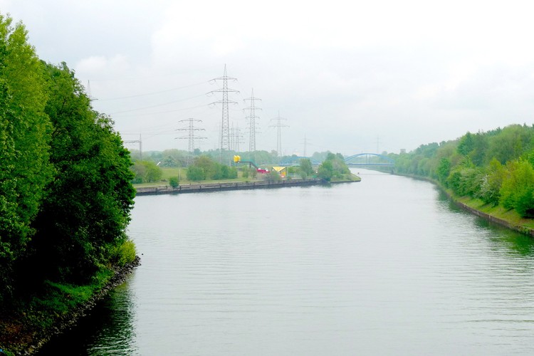 Entre las aguas Jardín Comunitario Emscher / Marjetica Potrc and Ooze  - Más Imágenes