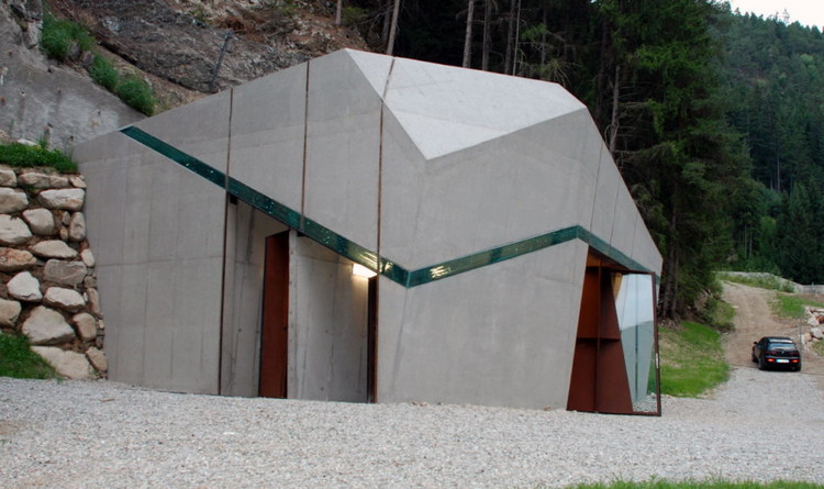 Estación de Energía Hidroeléctrica / monovolume architecture + design - Más Imágenes