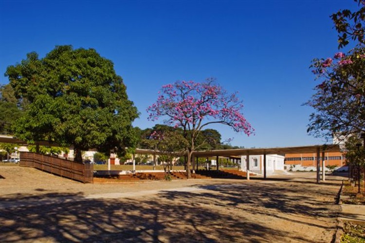 Centro Cultural Araras / AUM Arquitectos - Más Imágenes