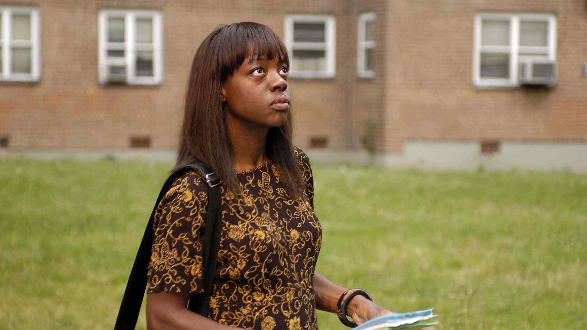 рекламная кампания с кендалл дженнер. солнце тоже звезда 2019. Also starring. Also starring. Uhura the motion picture.