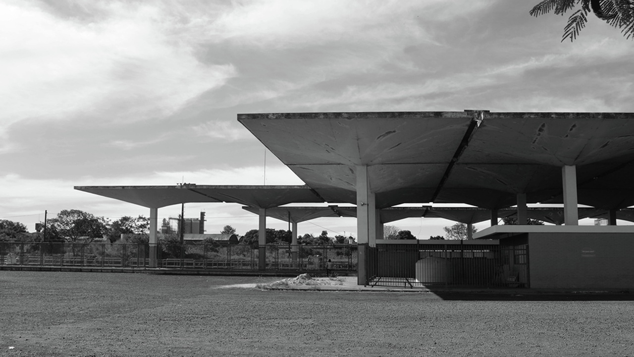 Clássicos da Arquitetura Estação Ferroviária de Ribeirão Preto / Oswaldo Bratke ArchDaily Brasil Clássicos da Arquitetura Estação Ferroviária de Ribeirão Preto / Oswaldo Bratke ArchDaily Brasil