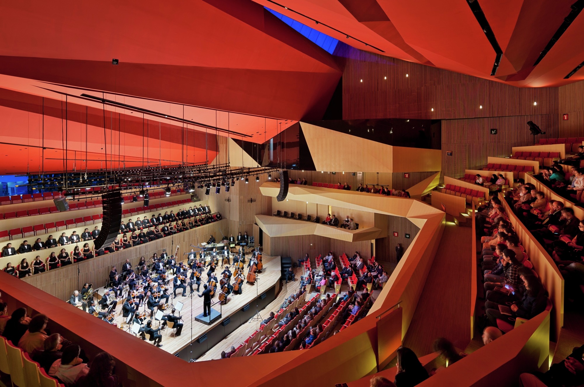 Gallery of Roberto Cantoral Cultural Center / Broissin ...