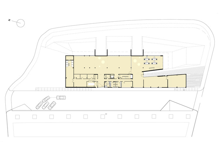 Headquarters of the Local Police of Adeje / Estudio Lavín - More Images