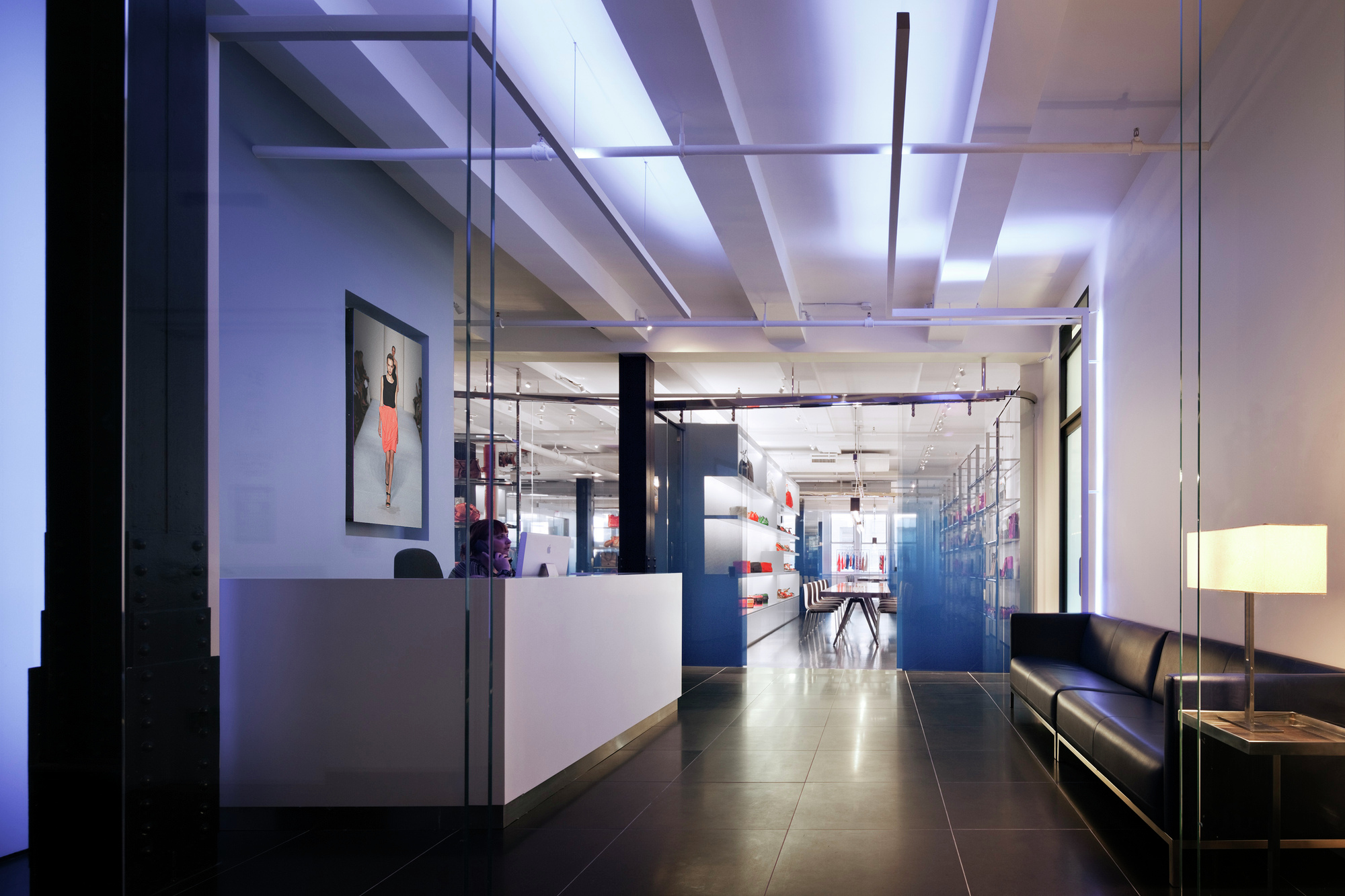 Galería de Marc by Marc Jacobs Showroom / Jaklitsch / Gardner