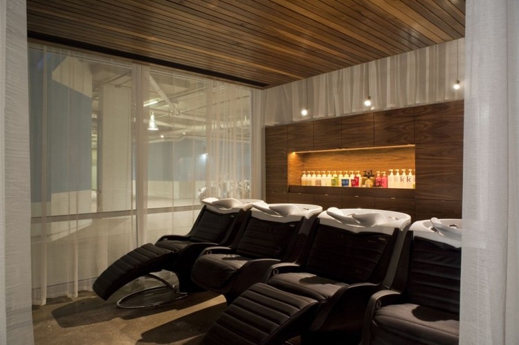  Salón de Belleza Propaganda / Dick Clark Architectura - Más Imágenes