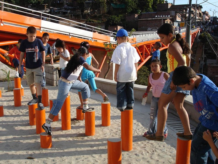 Beyond Media 2009: Visions - More Images