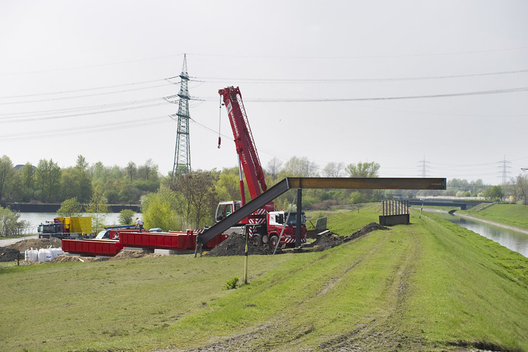 Between the Waters: The Emscher Community Garden / Marjetica Potrc and Ooze - More Images
