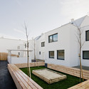 40 x Residing in Aspern, Vienna / SUE Architekten - Featured Image
