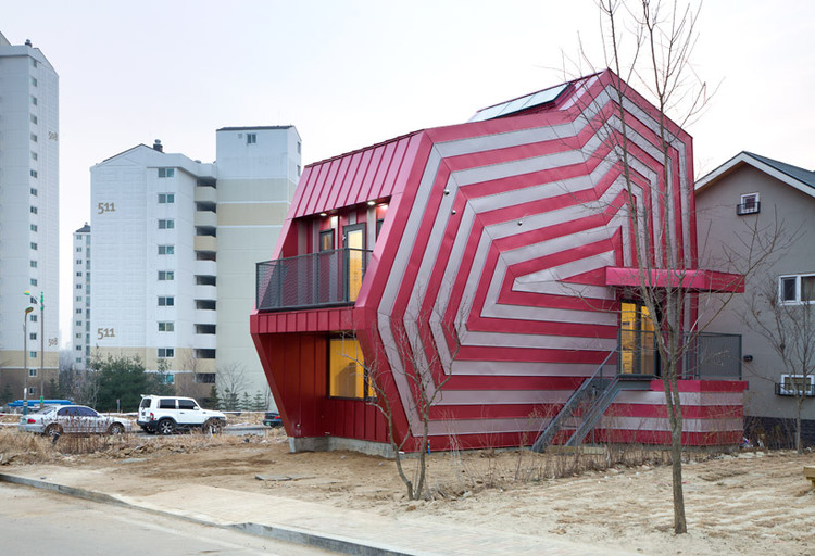 Lollipop House / Moon Hoon  - Image 13 of 4