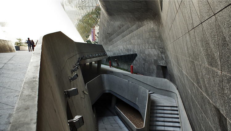 En Construcción Noticias: A propósito Zaha Hadid y las responsabilidades en la construcción - Más Imágenes