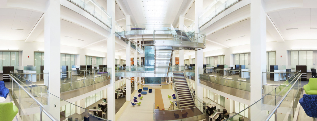https://images.adsttc.com/media/images/55f6/ea0f/adbc/0116/5400/01d3/large_jpg/kaust-research-laboratory-building-interior-atrium-%25c2%25a9-2009-j-b-picoulet-%25e2%2580%2593-s-lourie.jpg?1442245110=