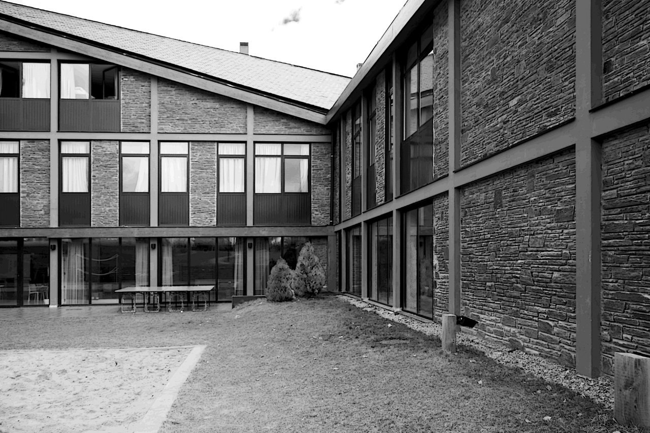 Mmass Galería de Residencia Deportiva - Campus Cerdanya / + MMASS Architects ...