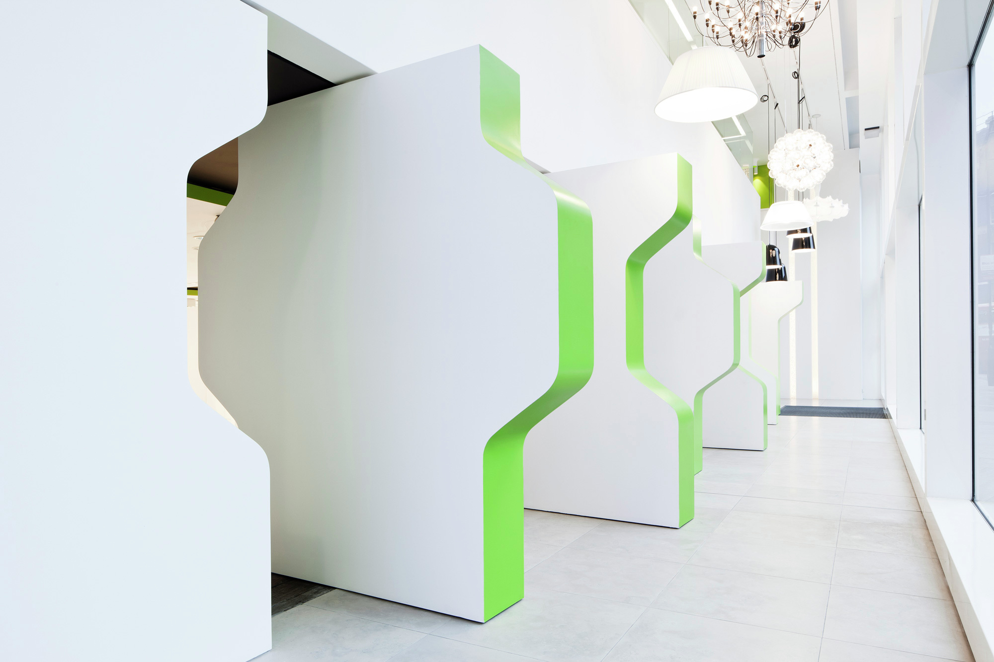 Gallery of Atrium / Studio RHE 23