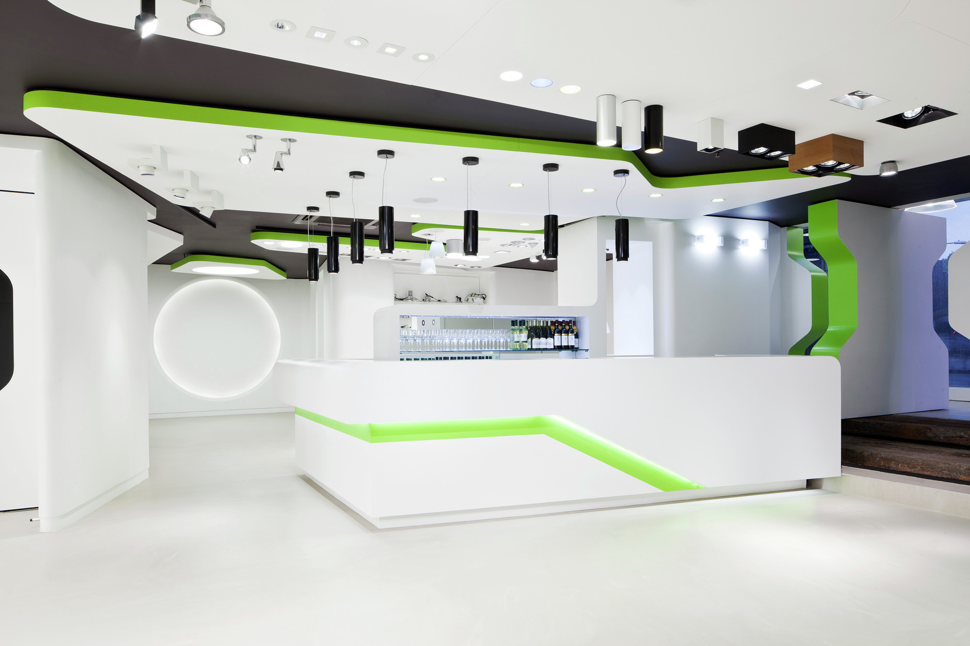 Gallery of Atrium / Studio RHE 4