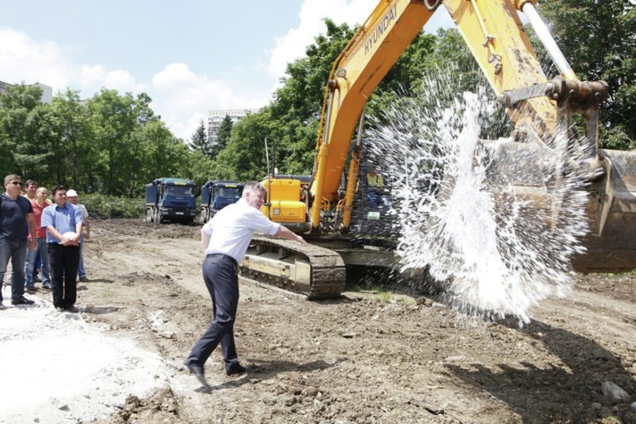 Gallery of In Progress Red Apple Apartment Building / Aedes Studio 22