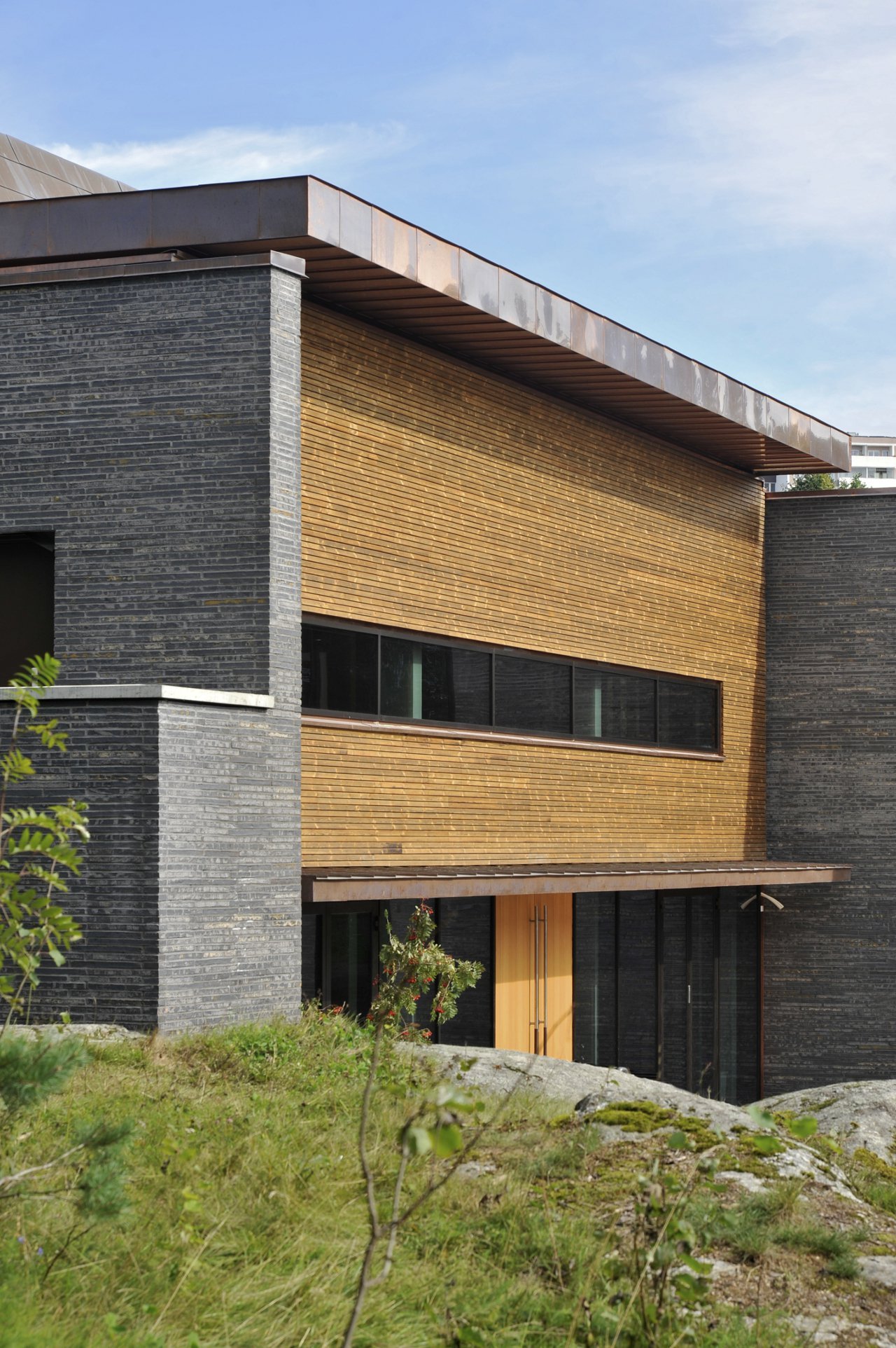 Lavish Living Uncover The Extravagance Of Dale Hansens New Mansion - kl9u7ph