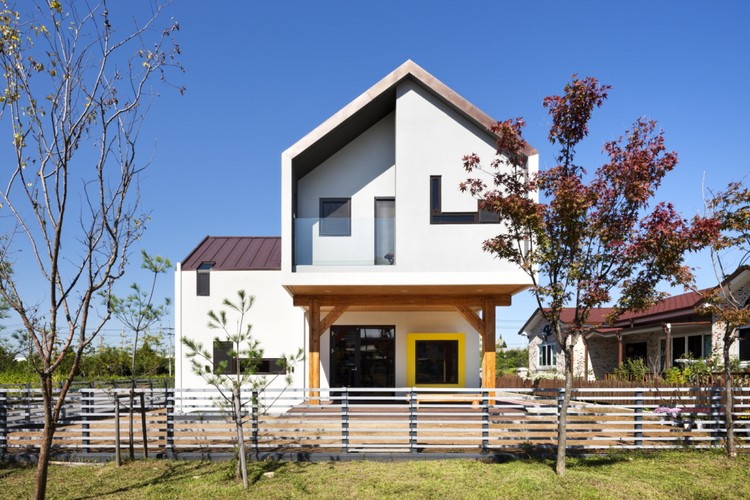 Iksan T-House / KDDH architects | ArchDaily