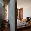 A 8 - Chi House / G+ Architects: Ng&ocirc;i nh&agrave; hướng t&acirc;y thiết kế l&agrave;m nh&agrave; ở văn ph&ograve;ng tho&aacute;ng m&aacute;t