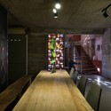 A 42 - Chi House / G+ Architects: Ng&ocirc;i nh&agrave; hướng t&acirc;y thiết kế l&agrave;m nh&agrave; ở văn ph&ograve;ng tho&aacute;ng m&aacute;t