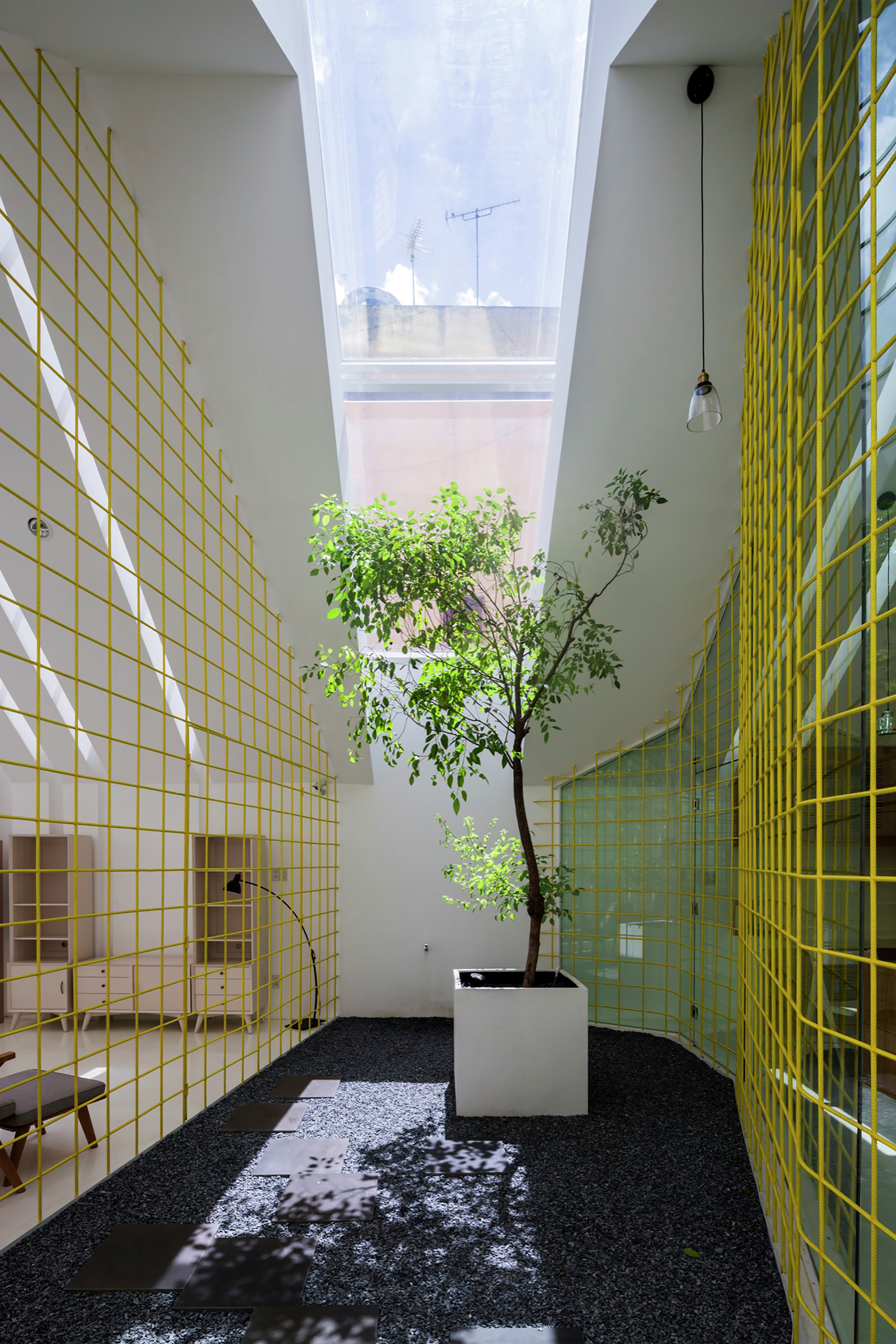 Galería de Mueblería Thao Ho Home / MW archstudio 2