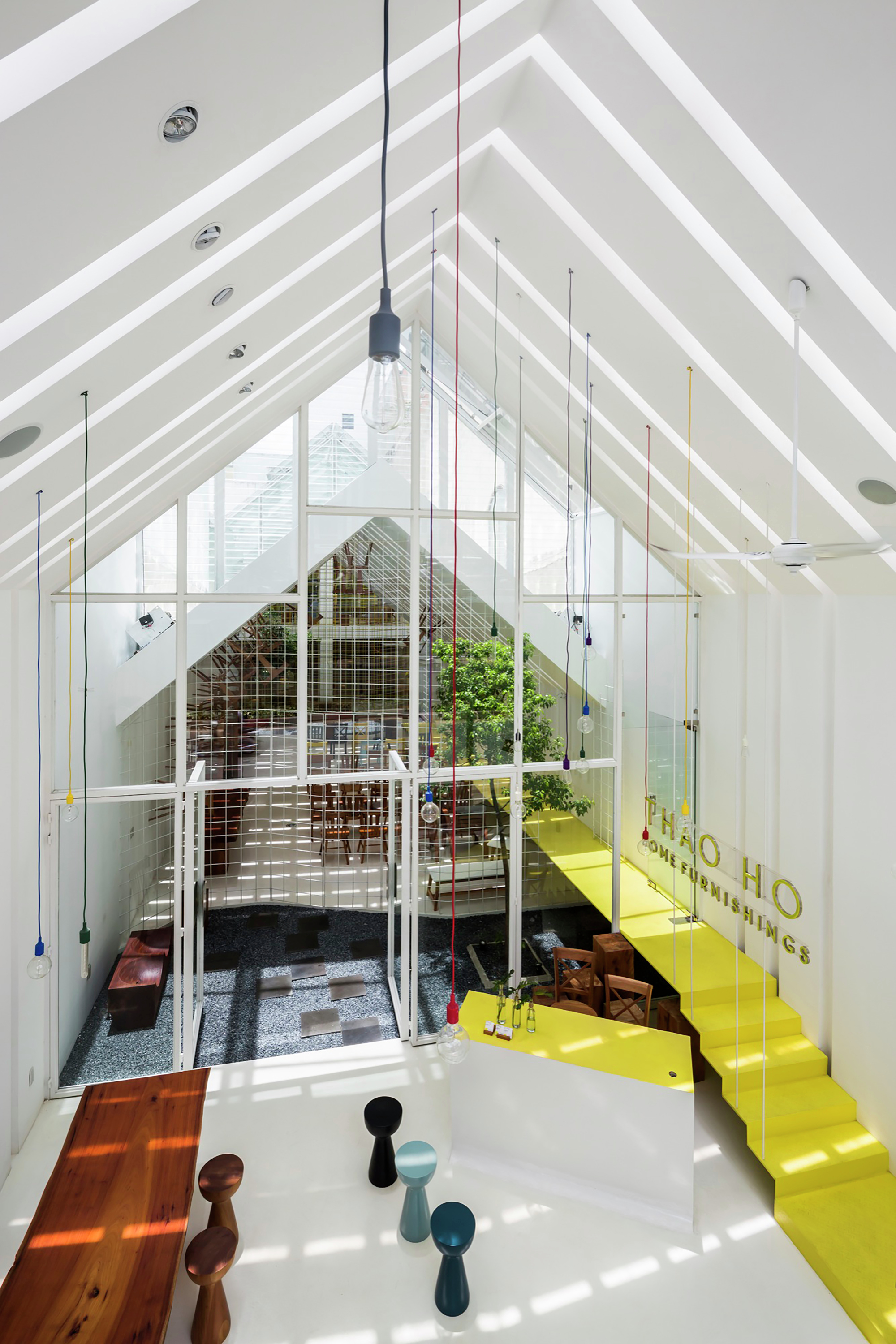 Galería de Mueblería Thao Ho Home / MW archstudio 7