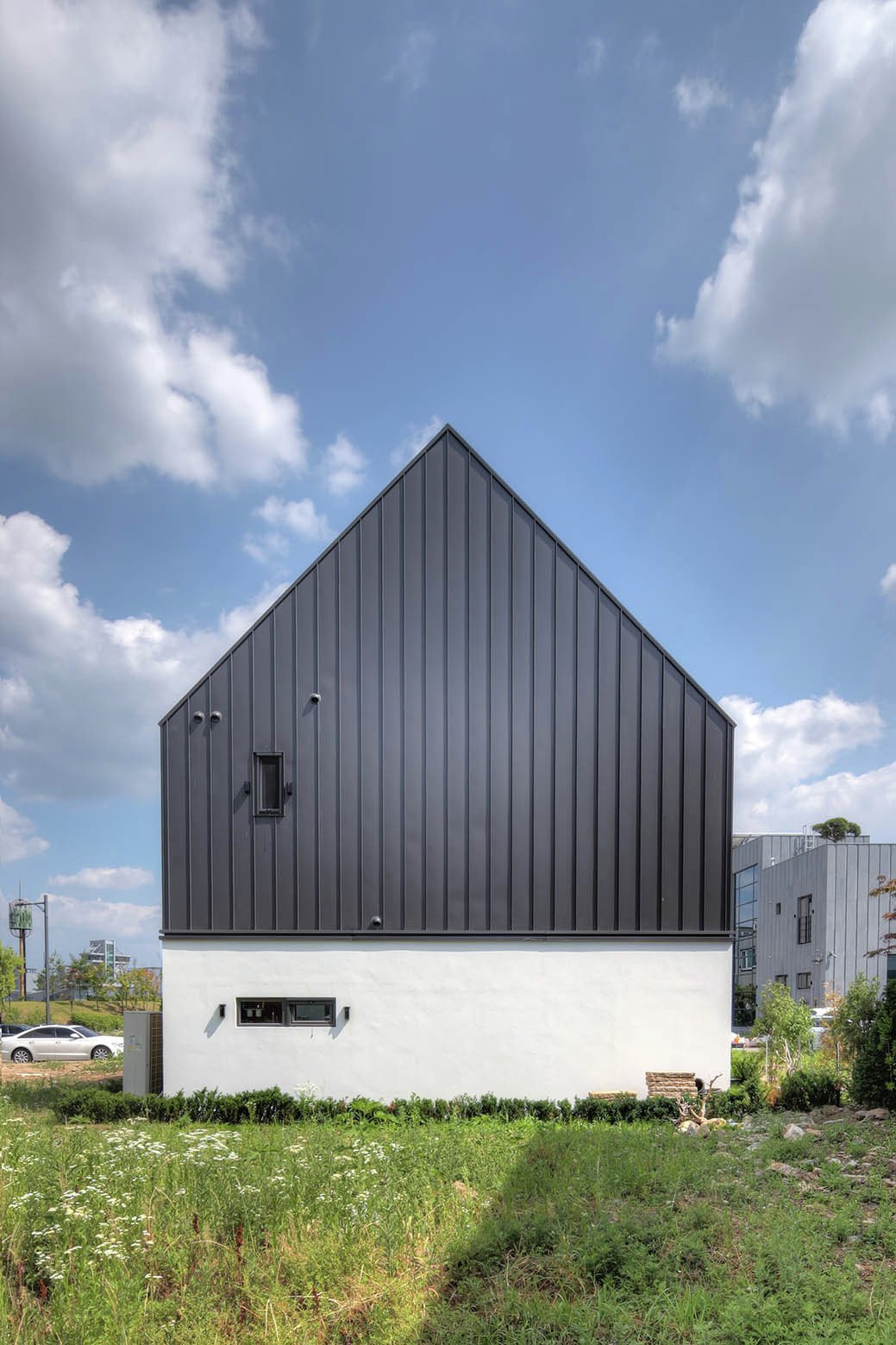 Gallery of One Roof House / mlnp architects 5