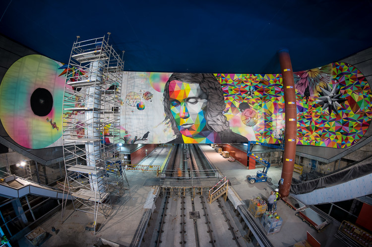 Trabalho de Okuda na estação Paco de Lucía do Metrô de Madri. Imagem © Flickr User: r2hox, CC BY 2.0