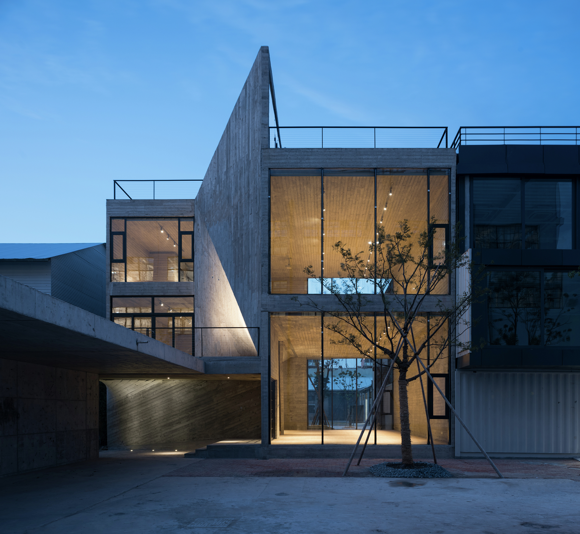 Archdl | Austrian House - work by @oma.eu / Rem Koolhaas