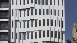 Valiahdi办公室和商业建筑 / Hooba Design Group