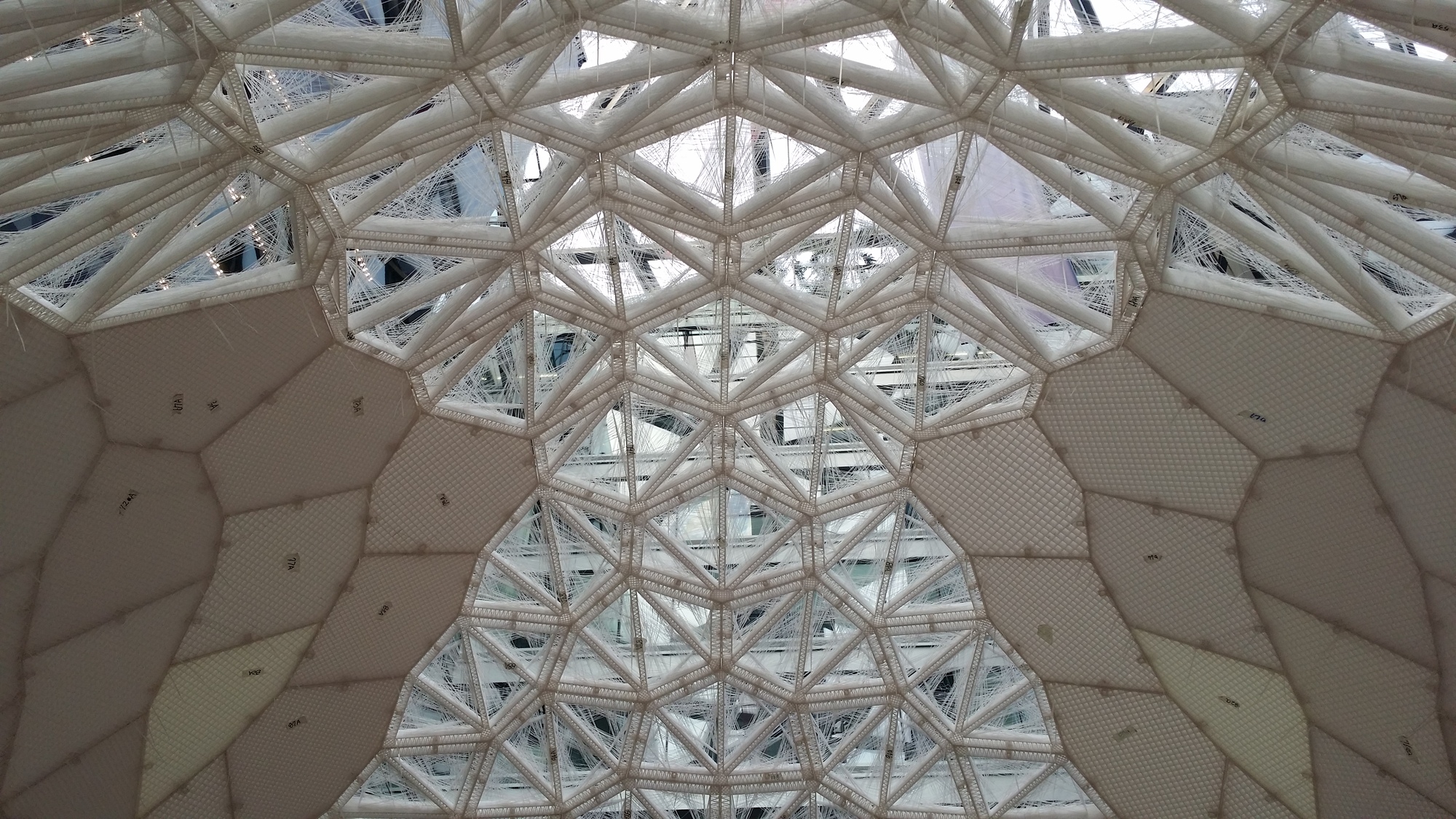 Gallery of LCD's VULCAN Awarded Guinness World Record for Largest 3D