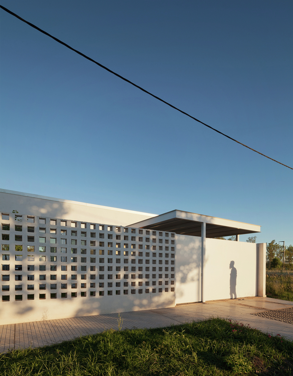 Gallery of Cozzi House / Germán Müller - 13