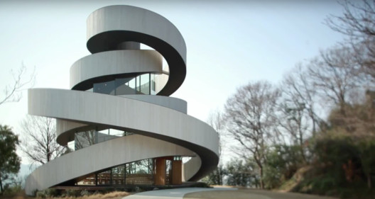 Vídeo: Capela Espiral de Hiroshi Nakamura