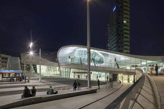 Arnhem Central Transfer Terminal / UNStudio Arnhem Central Transfer Terminal / UNStudio - Image 8 of 29