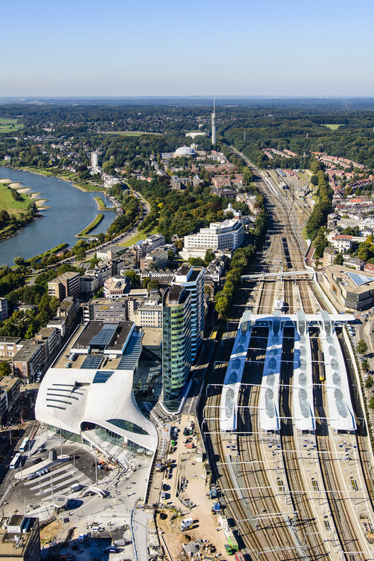 Arnhem Central Transfer Terminal / UNStudio Arnhem Central Transfer Terminal / UNStudio - Image 9 of 29