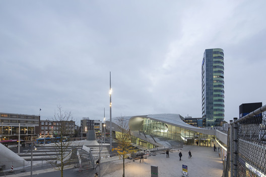 Arnhem Central Transfer Terminal / UNStudio Arnhem Central Transfer Terminal / UNStudio - Image 6 of 29