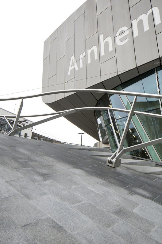 Arnhem Central Transfer Terminal / UNStudio Arnhem Central Transfer Terminal / UNStudio - Image 13 of 29