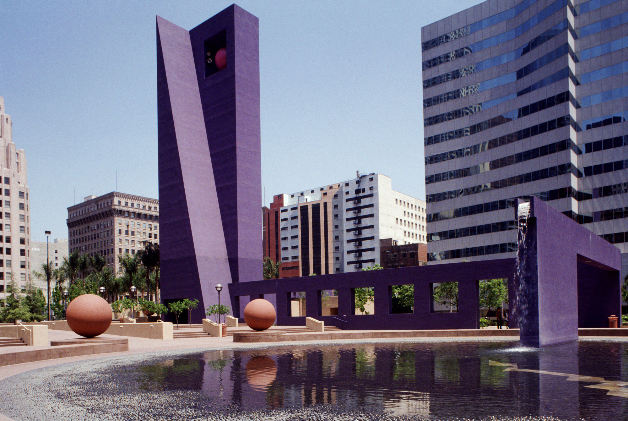 Galería de Clásicos de Arquitectura: Pershing Square / Ricardo ...