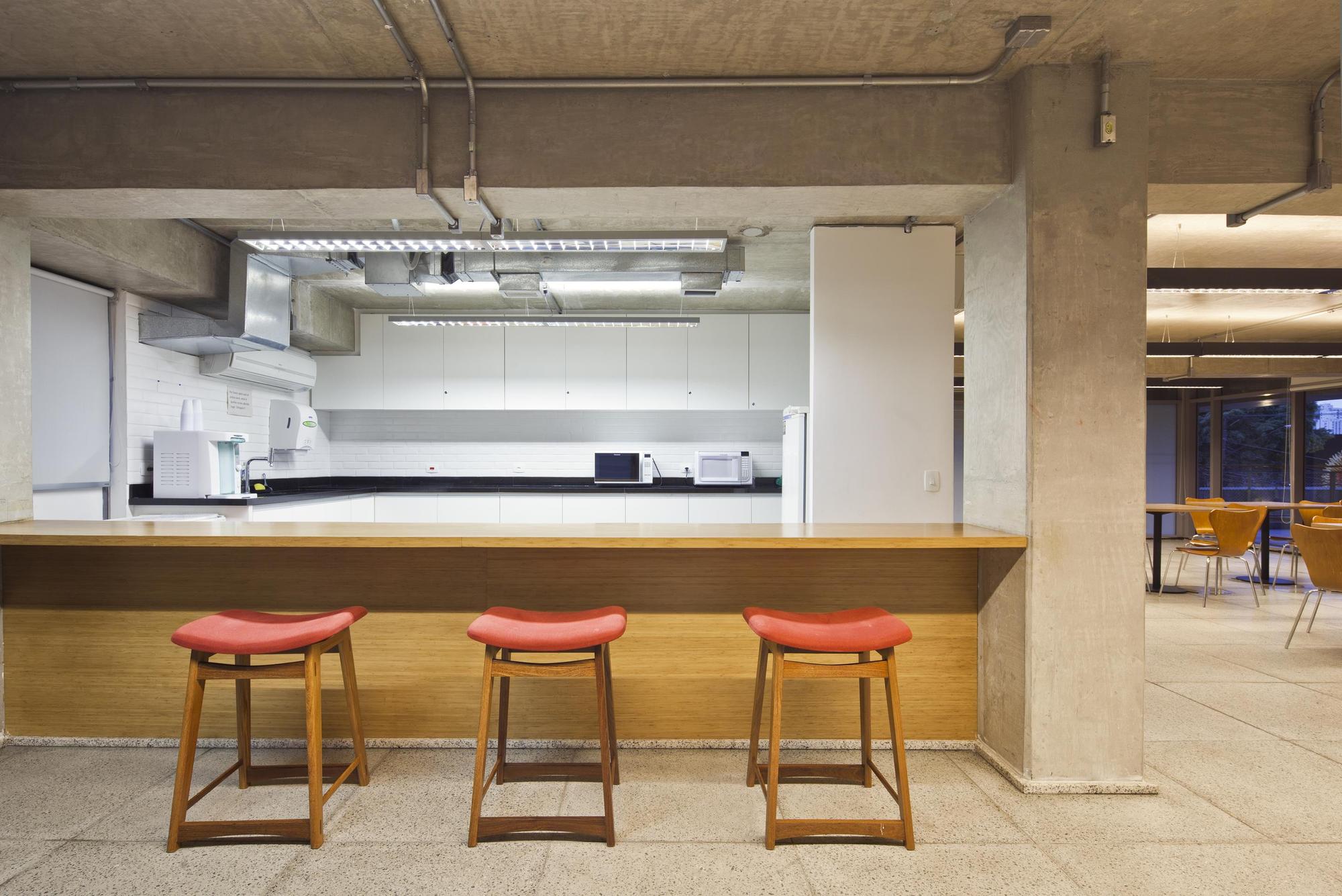 Galeria de Dentsu Aegis Network / DMDV arquitetos - 34