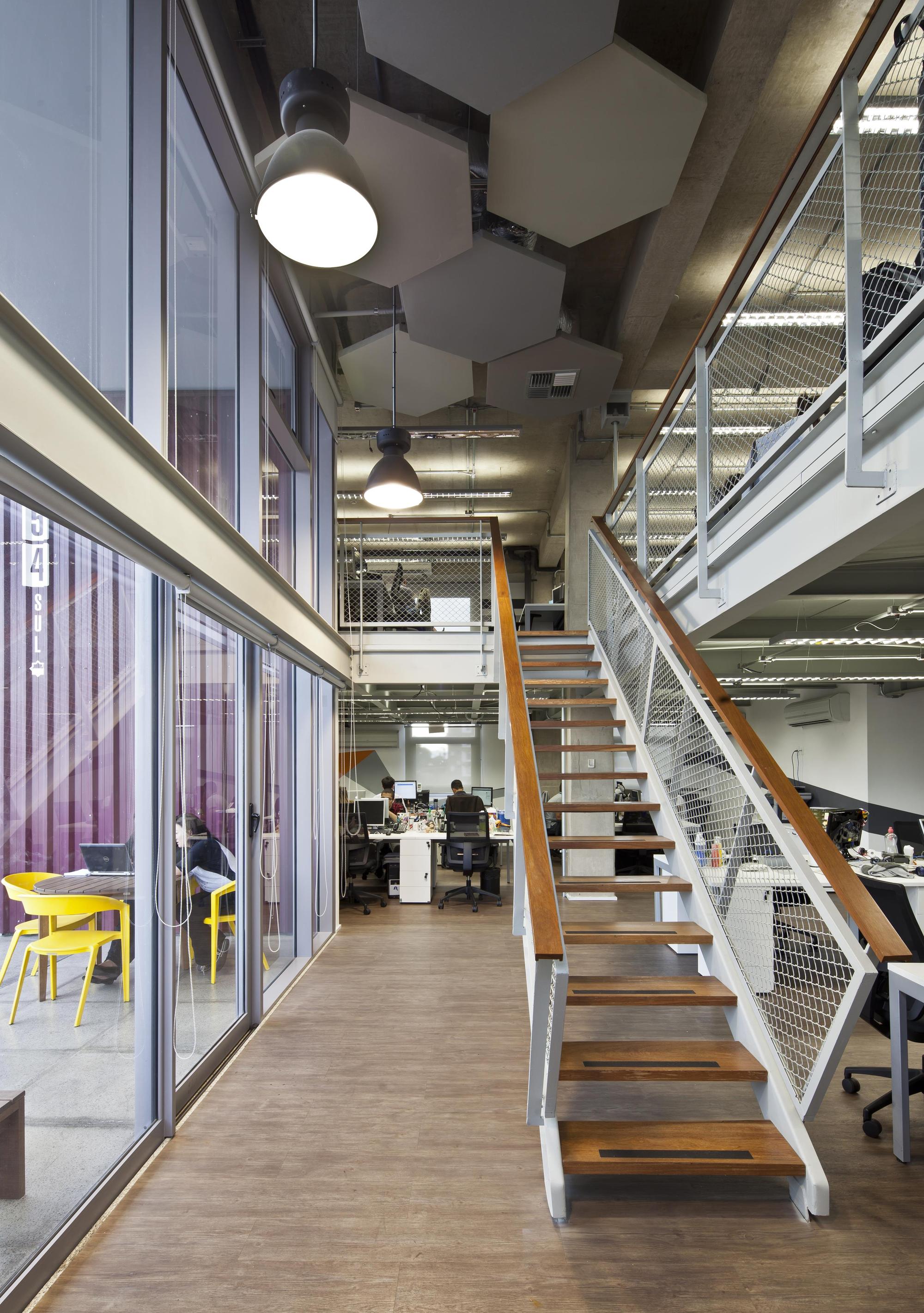 Galeria de Dentsu Aegis Network / DMDV arquitetos - 4