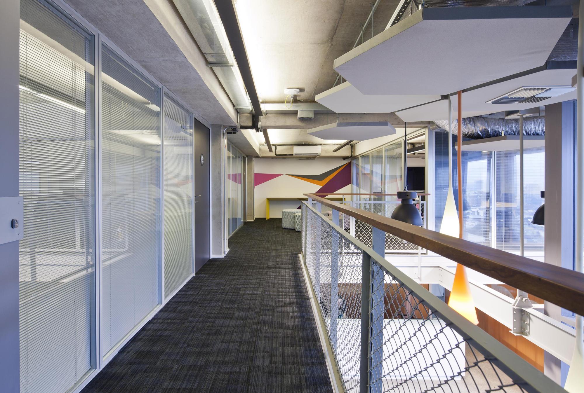 Galeria de Dentsu Aegis Network / DMDV arquitetos - 41