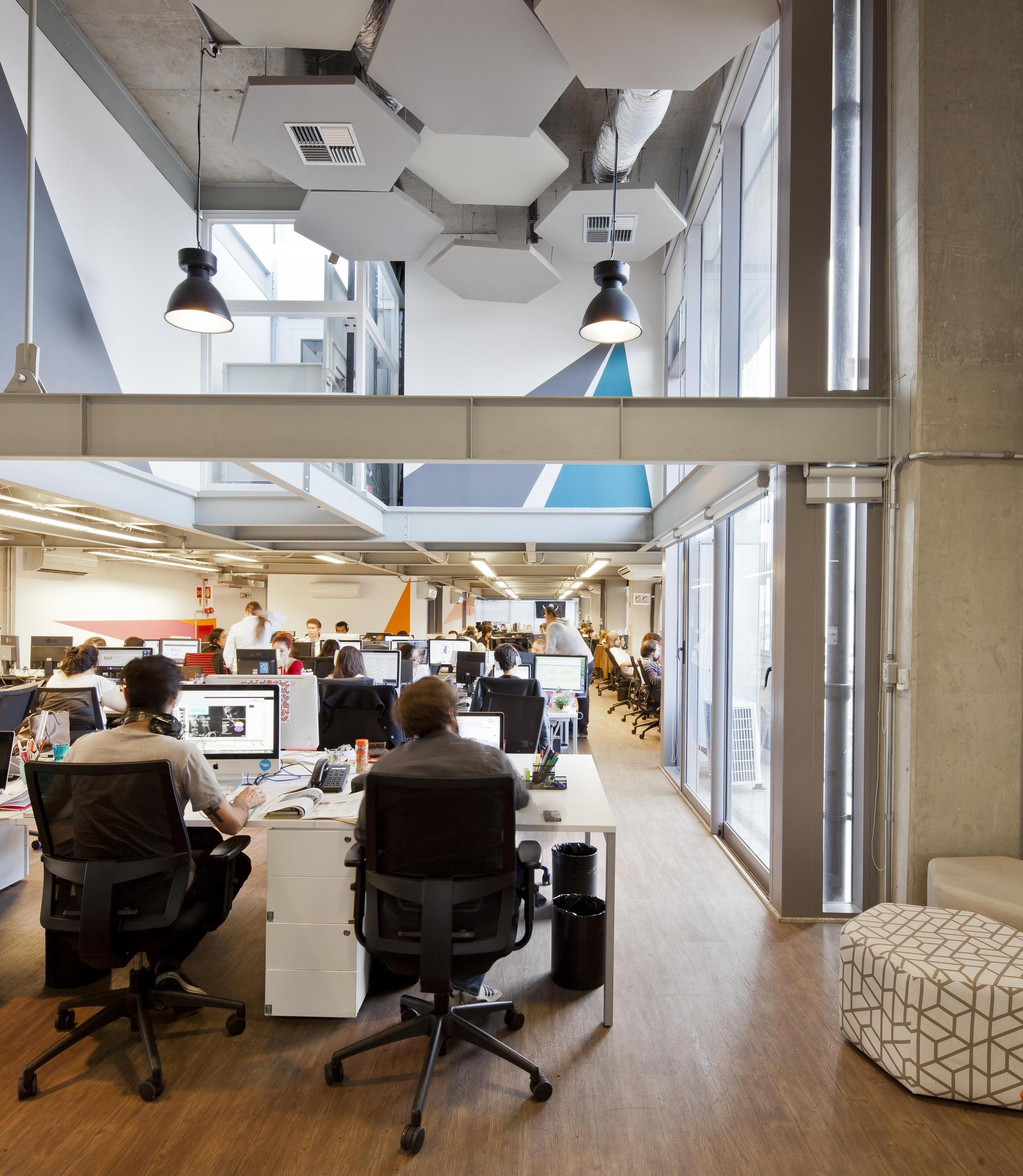 Galeria de Dentsu Aegis Network / DMDV arquitetos - 29