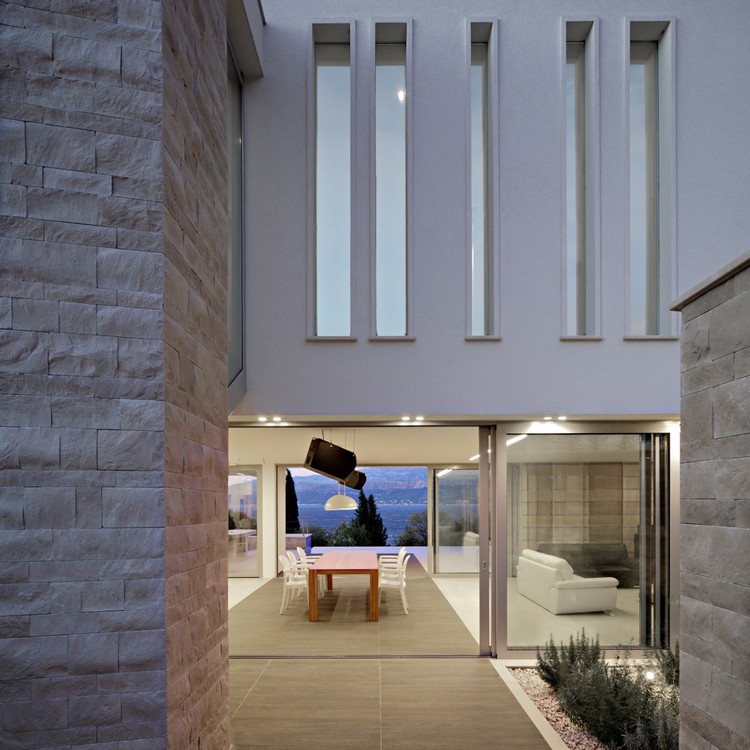 Ana House / DAR612 - Sofa, Facade, Bench, Chair, Column