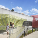 Centro infantil de descubrimiento de la ciencia Muzeiko / Lee H. Skolnick Architecture + Design Partnership  - Museo