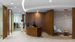 Interiorismo Oficinas Piso 17 Parque Titanium  / Marsino Arquitectura