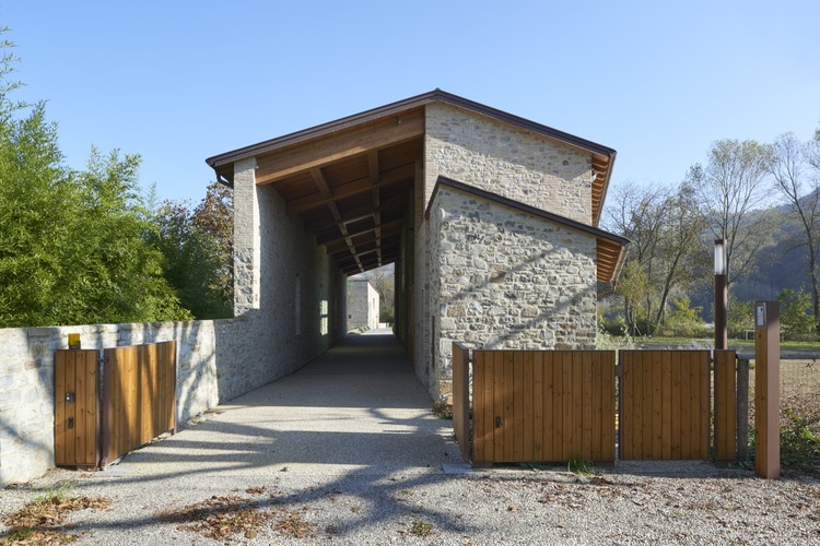 Recovery of Farm Buildings / Studio Contini - Brick, Facade